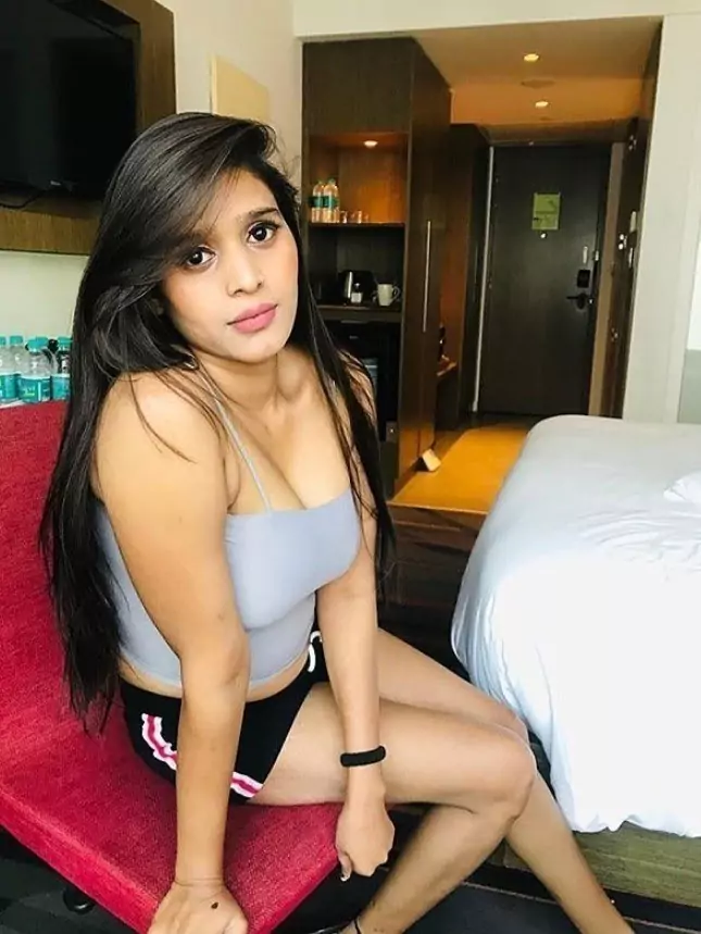 कॉल गर्ल्स सर्विस  वरुड